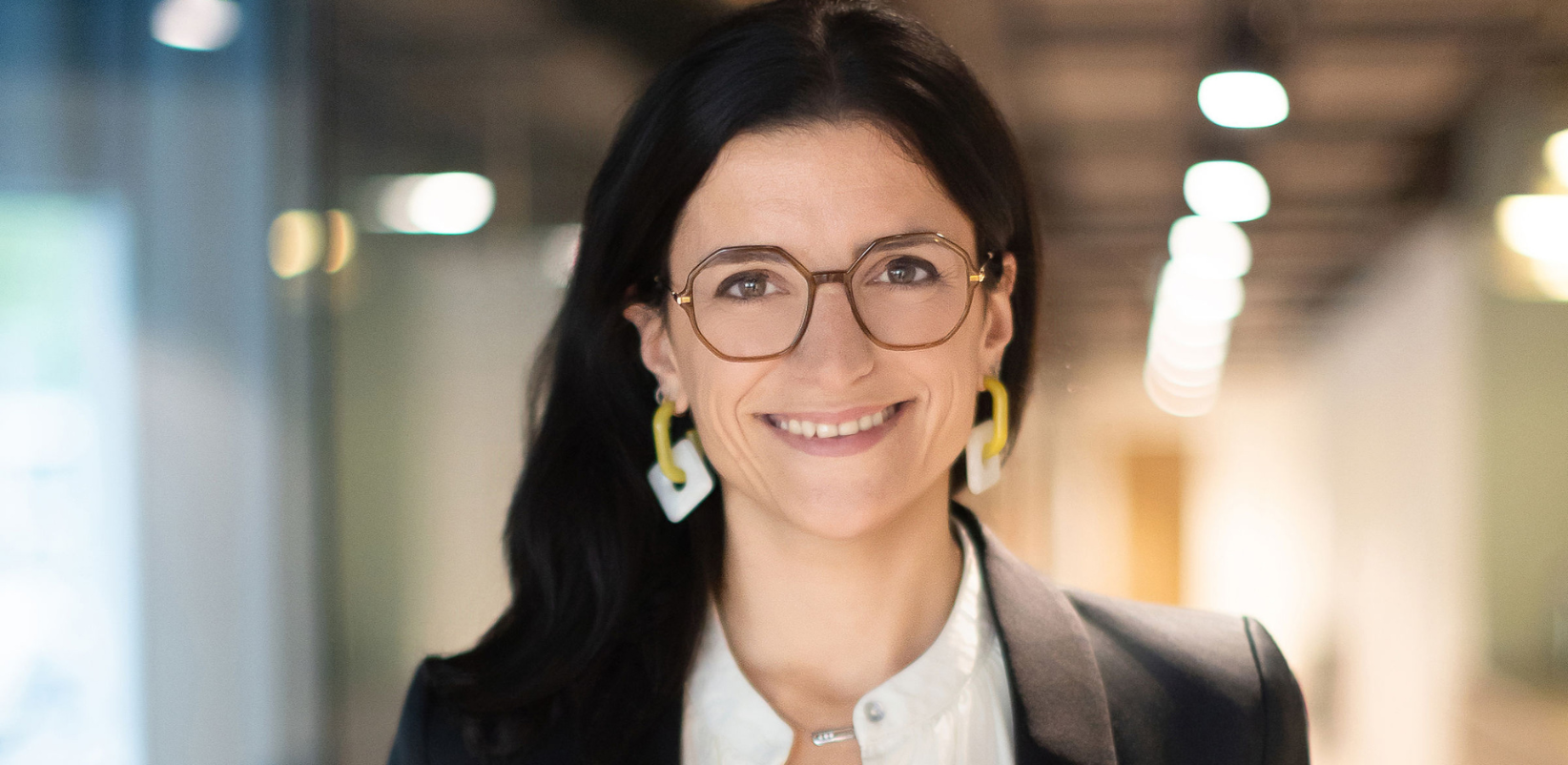Louise van den Berg, de stagiaire à DRH Europe en 10 ans : parcours d’une surdouée RH.